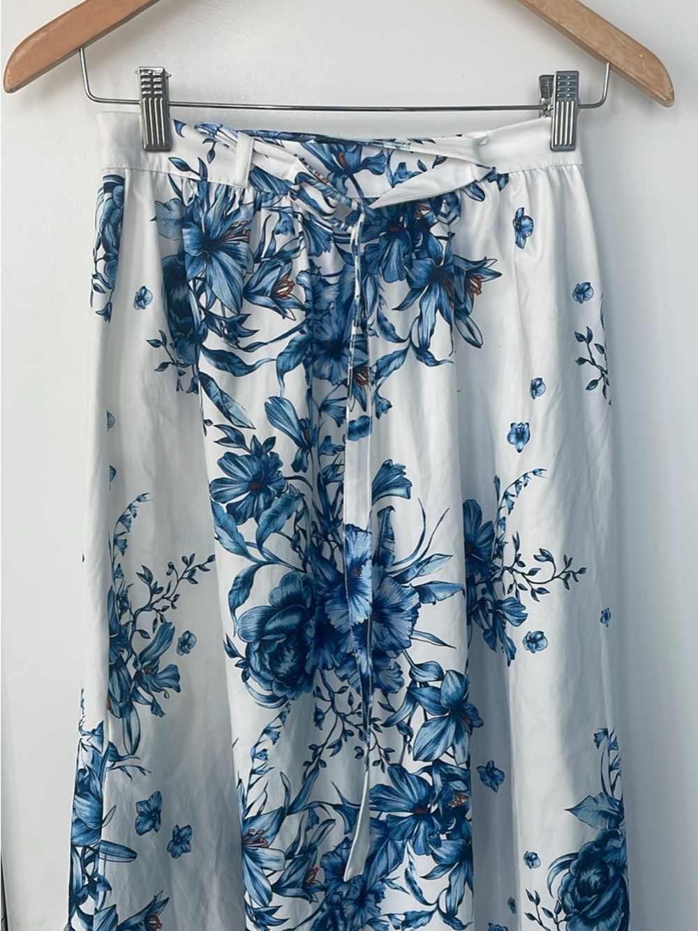 Zara porcelain printed skirt